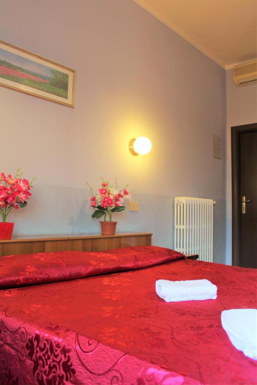Hotel Eurorooms Roma Exterior foto